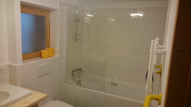 studio_bath